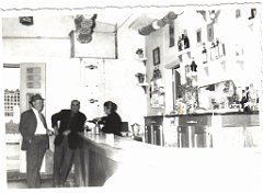 BOU SFER TRANCHE DE VIE 014 LE BAR ACCACIA  A BOU SFER PLAGE